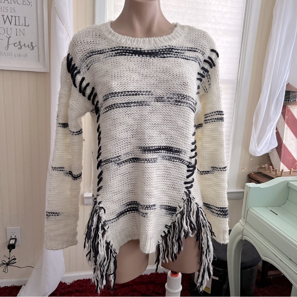 Rebecca Elliot white black fringe sweater sz Small